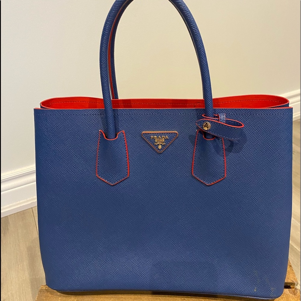 Saffiano leather stunning piece